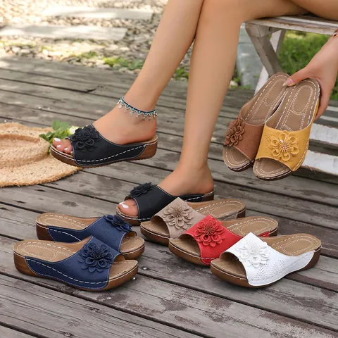 Women Wedge Slippers 3D Flower Perforated PU Leather Summer Beach Sandals Casual Outdoor Platform Slides For Ladies