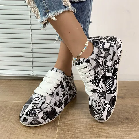 Women's Fashion Graffiti Thick Sole Board Shoes 2023 Spring Casual Lace-up Platform Sneakers Streetwear Printed PU Leather Flat Shoes