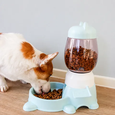 1,8L Automatischer Futterautomat Puzzle Quantitativer Hundefutterspender Napf Rutschfest Drucktyp Fütterungsstation Für Hunde Und Katzen PP ABS PET Material