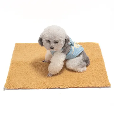 Selbsterwärmende Haustiermatte Hundebett Decke Thermische Lammwolle Katzenkissen Maschinenwaschbar Rutschfest Winter Warm Pad