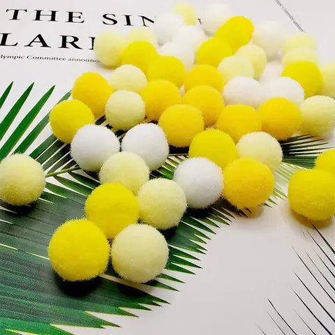 Pelotas de Juguete de Peluche Silenciosas para Gatos Blandas Coloridas Juguetes Interactivos para Gatitos de Interior