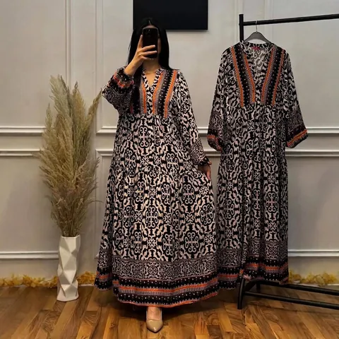 Damen V-Ausschnitt Blumendruck Maxikleid Langarm Bohemian Locker A-Linie Lang Kleid Plus Size Retro Ethnisch Stil