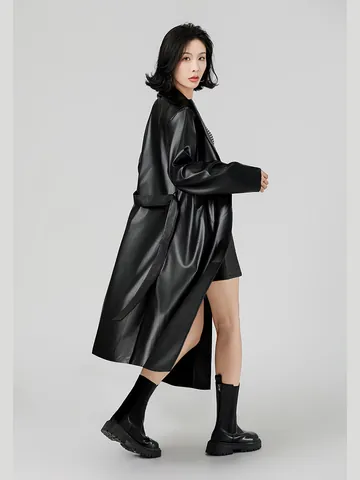 Trench-coat Long en Cuir PU pour Femmes Style Peignoir Avec Ceinture Taille Cintré Revers Veste en Cuir Lavé pour Printemps Automne