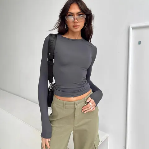Women Slim Fit Long Sleeve T-Shirt Solid Color Round Neck Pullover Streetwear Polyester Spandex Blend Casual Crop Top Tee