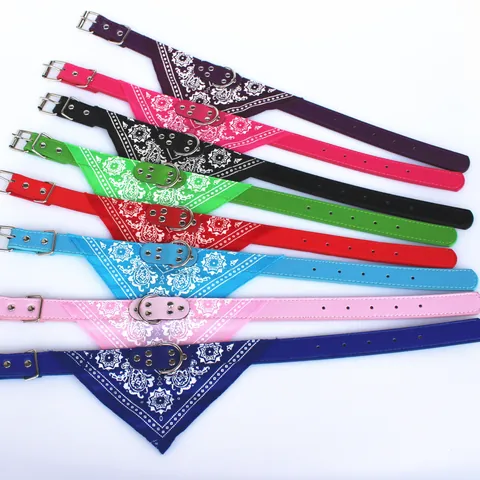 Collier Ajustable en Cuir PU pour Animaux Avec Écharpe Bandana Paisley Décor de Cou Imprimé pour Chats Chiens Petits Moyens