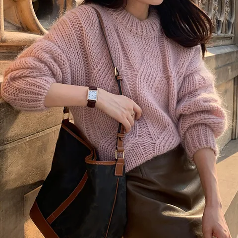 Women's Solid Color Cable Knit Sweater Round Neck Loose Fit Chunky Knit Pullover Top For Autumn Winter