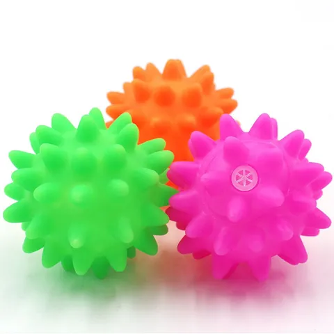 Squeaky Dog Toy Ball Vinyl Spiked Star Ball For Pet Dental Cleaning Interactive Molar Grinding Teeth Durable Toy For Dogs