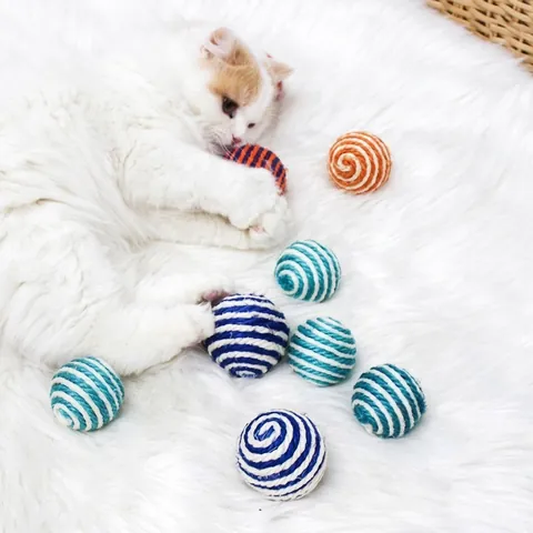 Handgefertigter Sisalseil Katzen Spielzeug Ball Geflochtener Kratzfester Kauspielzeug Ball Für Indoor Katzen Selbstspielzeug Mehrfarbig