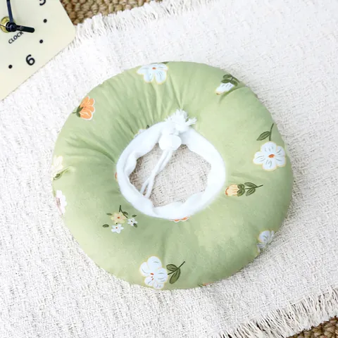 Collerette Souple en Poliester Ajustable pour Chats et Petits Chiens Cône de Récupération Protection Anti-Léchage Couverture de Cou Rembourrée Respirante
