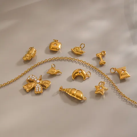 Ciondoli Fai da Te in Acciaio Inossidabile Placcato Oro 18K Animale Luna Stella Fiocco Strass Impermeabili Ipoallergenici Accessori Gioielli