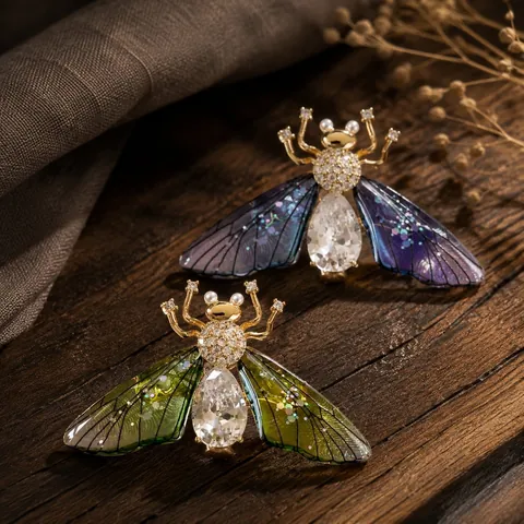 Vintage Legierung Biene Brosche Strass Eingelegt Künstliche Perle Transparente Verlauf Flügel Insekt Pin Schmuck Für Damen