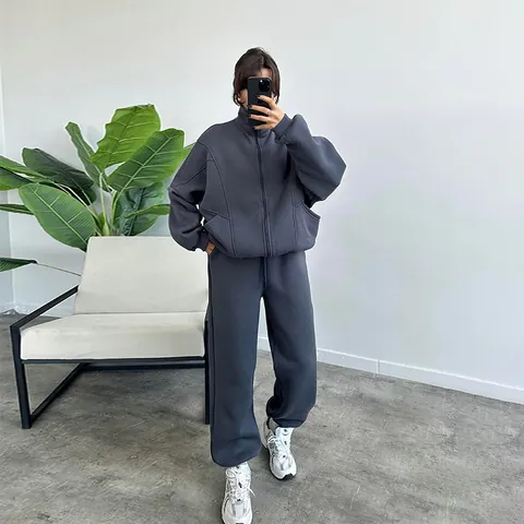 Women Casual Fleece Lined Sweatshirt And Pants Set Autumn Winter Loose Quarter Zip Top And Bottom Sporty Loungewear Jogger Suit