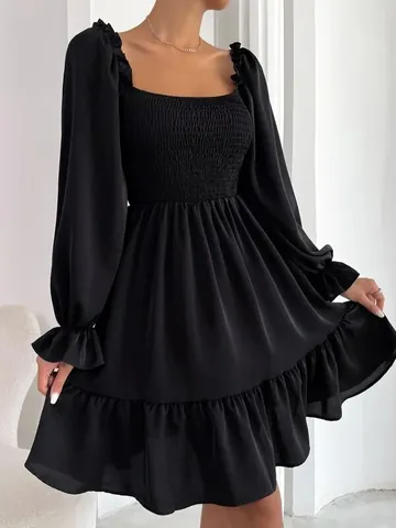 Dames Franse Stijl Jurk Vierkante Hals Gesmokt Lijfje Ruffle Zoom Lange Mouwen Polyester Effen Kleur Elegante Mini Jurk