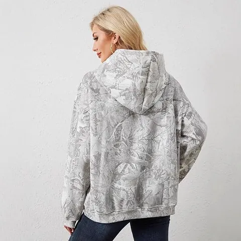 Women's Casual Polyester Printed Hoodie Autumn Winter Fashion Hooded Pocket Top Regular Fit Long Sleeve Pullover