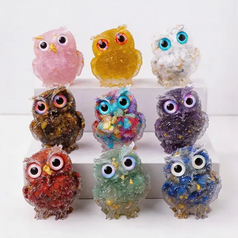 Natural Crystal Chip Resin Owl Figurine Handmade Animal Statue Gold Foil Inlaid Desk Ornament Healing Stone Home Decor Gift