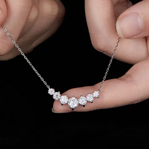GRA Zertifizierte 925 Sterlingsilber Lächeln V-Form Moissanit Anhänger Halskette Rundschliff D Farbe Moissanit Halskette Für Damen Schmuck