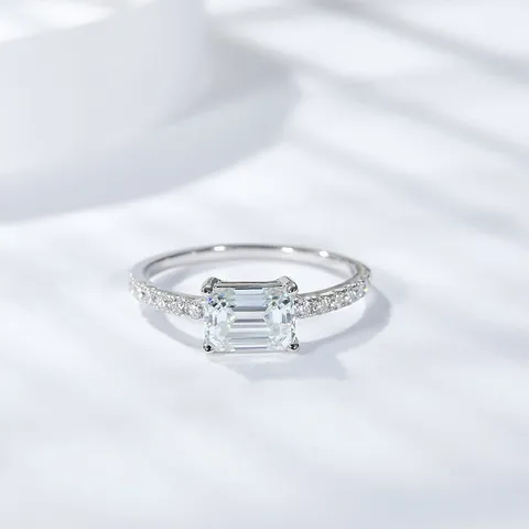 GRA Moissanita Anillo Plata de Ley 925 Chapado en Oro Blanco de 18K Corte Esmeralda Moissanita Anillo para Mujeres Joyería