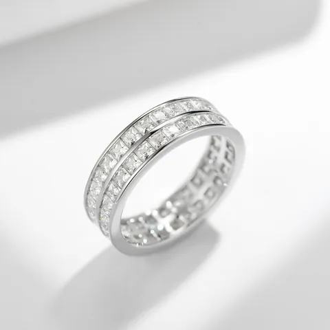 Anillo de Eternidad de Doble Fila Moissanita Corte Princesa 2mm Plata de Ley 925 Chapado en Oro Blanco 18K Anillo GRA