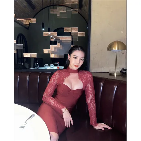 Women Sexy Halter Lace Splicing Bandage Dress Elegant Bodycon Midi Party Dress For Banquet Party Night Out Evening Gown