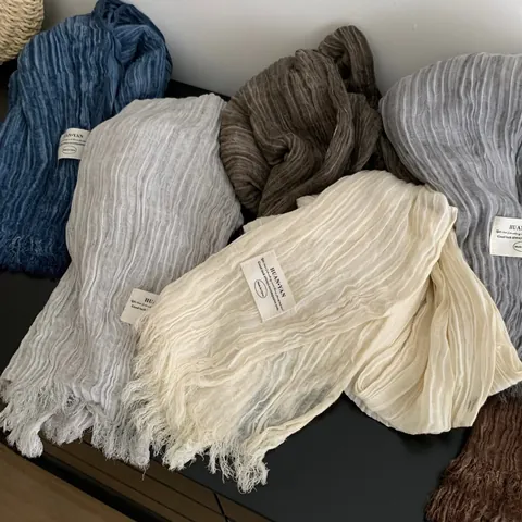 Women's Autumn Winter Warm Long Pleated Scarf Solid Color Polyester Cotton Linen Feel Scarf With Tassels Casual Shawl Wrap