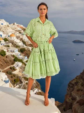 Completo Due Pezzi da Donna in Pizzo Ricamato Elegante Top And Bottom Camicia Gonna a Balze Vacanza Estiva Abbigliamento Spiaggia