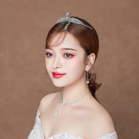 Couronne de Mariée Luxueuse en Zirconia et Strass Diadème de Mariage en Alliage Argenté pour Femmes Accessoires de Coiffure