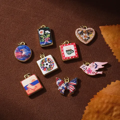 Double-Sided Painted Copper Pendants For DIY Jewelry Making Necklace Accessories Butterfly Heart Football USA Flag Pattern Mixed Charms