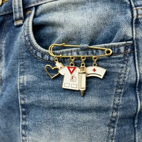 Medizinische Serie Brosche Kupfer Emaille Anhänger Für DIY Schmuck Stethoskop Krankenschwester Hut Thermometer EKG Herz Zubehör