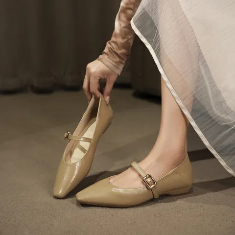Women French Vintage Mary Jane Shoes Wide Fit Microfiber Flats Square Toe Comfortable Low Heel Buckle Retro Grandma Shoes
