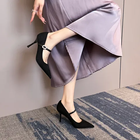 Talons Hauts à Bout Pointu pour Femmes Chaussures Mary Jane en Daim Vintage avec Boucle en Strass Escarpins de Fête Noir