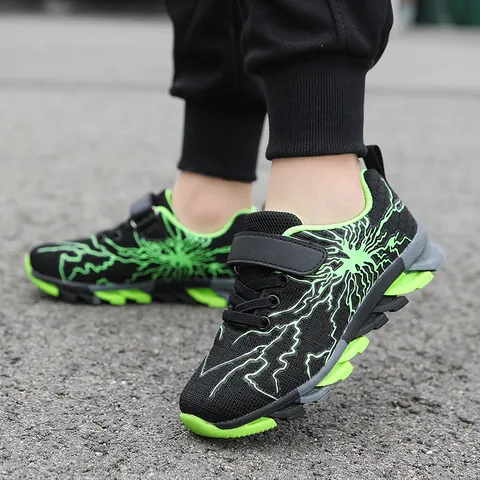 Kids Boys Flyknit Mesh Running Shoes Breathable Non Slip Lightweight Sneakers For Sport Casual Outdoor Comfortable Athletic Shoes