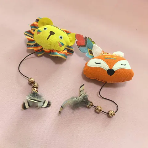 Plüsch Cartoon Tier Katzenangel Spielzeug Mit Natürlicher Feder Holzperlen Elastische Kordel Tiger Fuchs Form Kätzchen Interaktives Haustierspielzeug