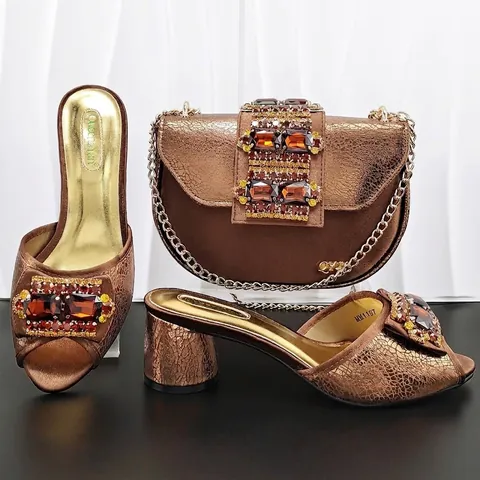 Damen Metallic Cracked Blockabsatz Sandalen Und Passendes Abendtaschen-Set Strass Offene Zehenpartie Brautparty Hochzeit Schuhe Handtasche