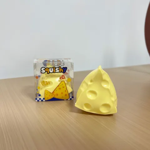 Ρεαλιστικό Squishy Τυρί Παιχνίδι Ανακούφισης από το Στρες Μαλακό Μοντέλο TPR με Γέμιση Βαζελίνης και Λαδιού Καρύδας Κίτρινο