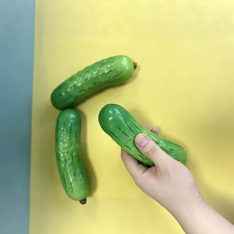 Realistic Green Simulation Cucumber Squishy Toy Soft Slow Rebound PU Foam Stress Relief Decompression Toy For Adults Kids