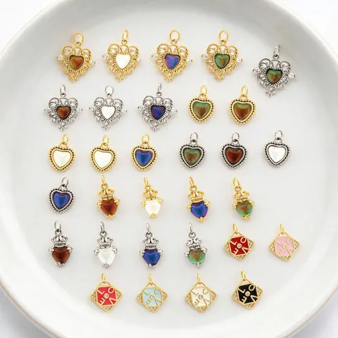 Ciondoli A Cuore In Rame Placcato Oro Con Cristallo Colorato E Zircone Per Creazione Di Gioielli DIY Stile Pizzo Svuotato