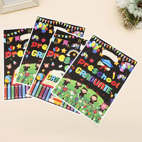 Preschool Graduate Cartoon Gift Bags With Handle Plastic Packaging Bags For Graduation Party Supplies Kids Party Favor Bags