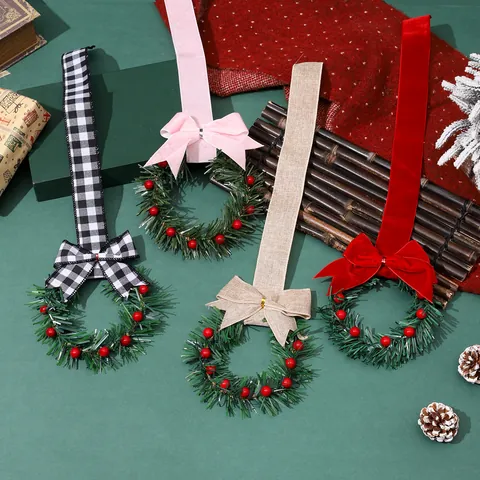 Christmas Cabinet Bow Wreaths Artificial Pine Green Wreath With Red Berries For Kitchen Window Indoor Home Decor Decoration