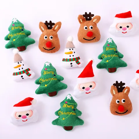 Handmade Plush Christmas Brooch Pin Santa Claus Reindeer Snowman Pattern For Clothes Bag Decoration Holiday Gift 3D Cartoon Accessories