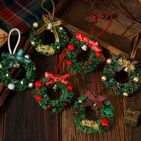 Mini Christmas Wreath Hanging Ornaments Plastic Polyester Alloy Bell Bow Wreath Car Hanging Xmas Tree Window Decor Gifts