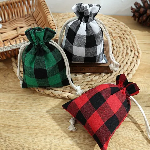 Christmas Buffalo Plaid Cotton Linen Drawstring Gift Bag Gingham Candy Jewelry Storage Pouch Holiday Party Favor Bag