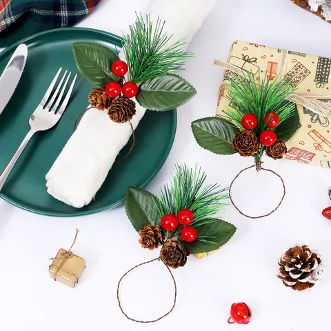 Anillos para Servilletas de Navidad Hechos a Mano Agujas de Pino Artificiales Bayas Rojas Piñas Naturales Decoración de Mesa para Fiesta