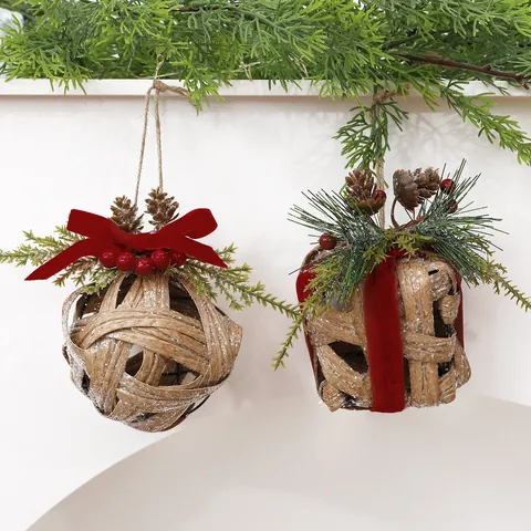 Décorations de Noël Suspendues en Bambou Tissé à la Main Cloche Boule Boîte Cadeau Avec Nœud Rouge Pomme de Pin Pour Décor de Noël