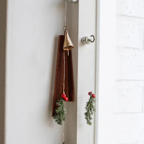 Vintage Iron Christmas Bells Retro Metal Hanging Decoration Conical Round Trumpet Bell For Holiday DIY Wreath Wind Chimes Bronze Tone