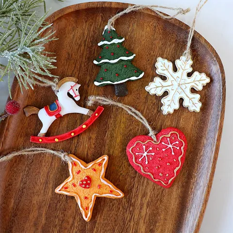 Vintage Christmas Resin Hanging Ornaments Retro Snowflake Star Heart Rocking Horse For Holiday Party Tree Home Decorations