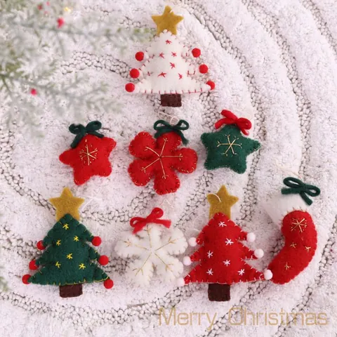 Ornements Suspendus en Feutre de Laine Faits Main Sapin de Noël et Chaussette Broderie Flocon de Neige Étoile Décoration Festive