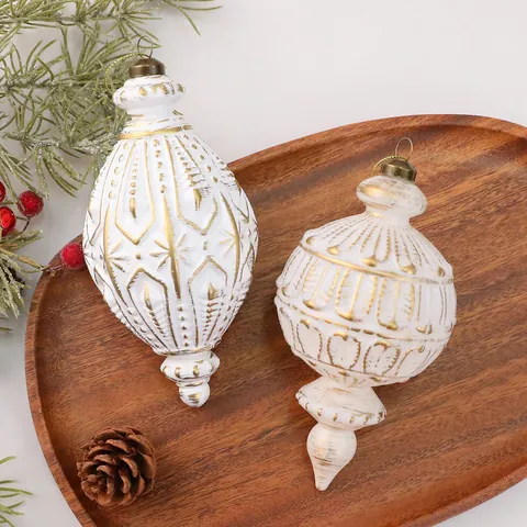 Vintage Plastic Christmas Hanging Ornament White Gold Embossed Finial Ball Pendant For Xmas Tree Decoration Window Display