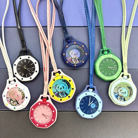 Achteckige Quarz Halskettenuhr Dopamin Mehrfarbige Anhängeruhr Mit Band Und Geschenkbox Für Damen Herren Taschenzubehör