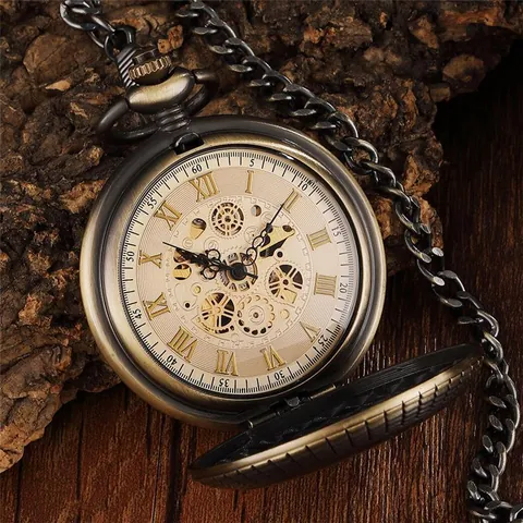 Large Skeleton Mechanical Pocket Watch Retro Bronze Hollow Engraved Flip Cover Manual Winding Pendant Watch for Men Women