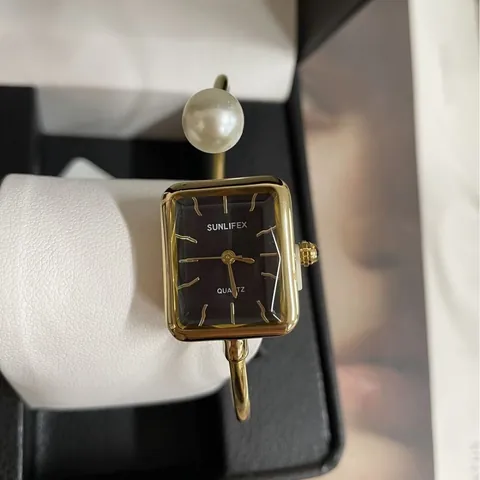Reloj de Cuarzo de Lujo de Aleación de Zinc Mujer Retro Esfera Cuadrada Ovalada Perla Artificial Strass Reloj de Brazalete